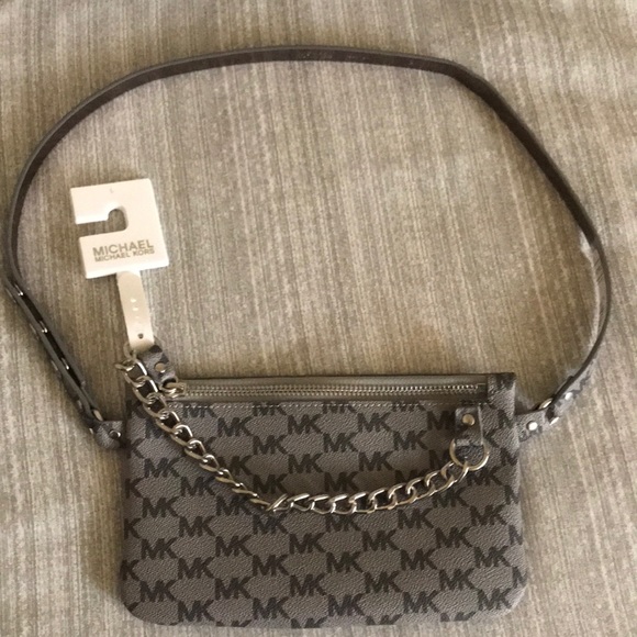 MICHAEL Michael Kors Handbags - NWT Michael Kors fanny pack